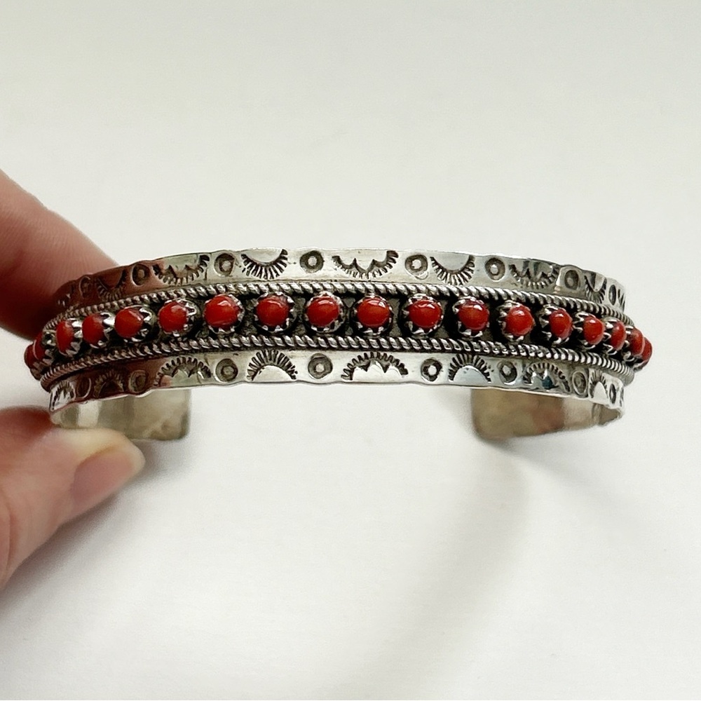 Vintage JP Ukestine Zuni Snake Eye Coral Sterling Silver Cuff Bracelet
